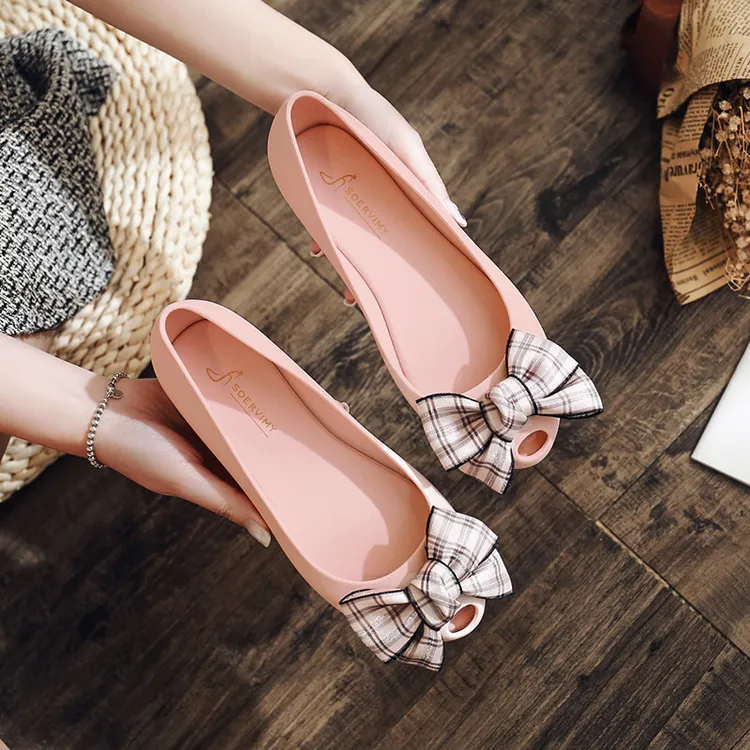 春季黑色平底鞋包头凉鞋女果冻鞋女凉鞋女ins潮学生凉鞋女百搭