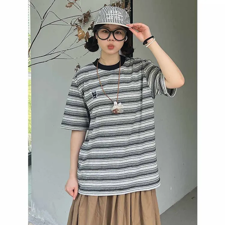 日系条纹短袖T恤女夏季休闲复古宽松显瘦设计感小众学院风上衣