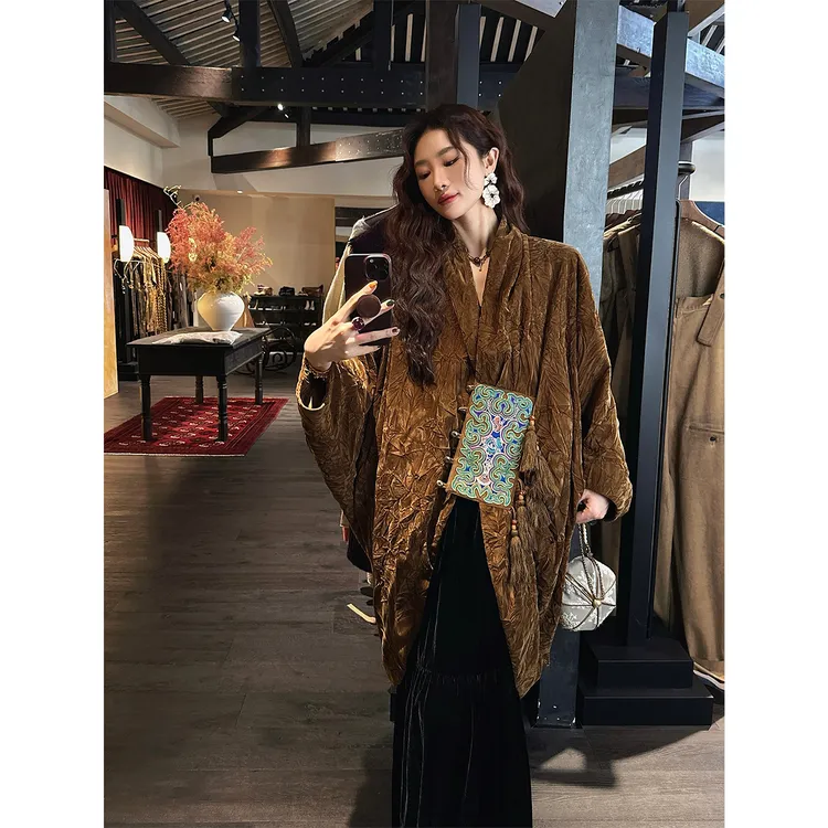 三吉黑花【古兰朵】传统侗族刺绣丝绒抓皱长袍外套女2025新款秋