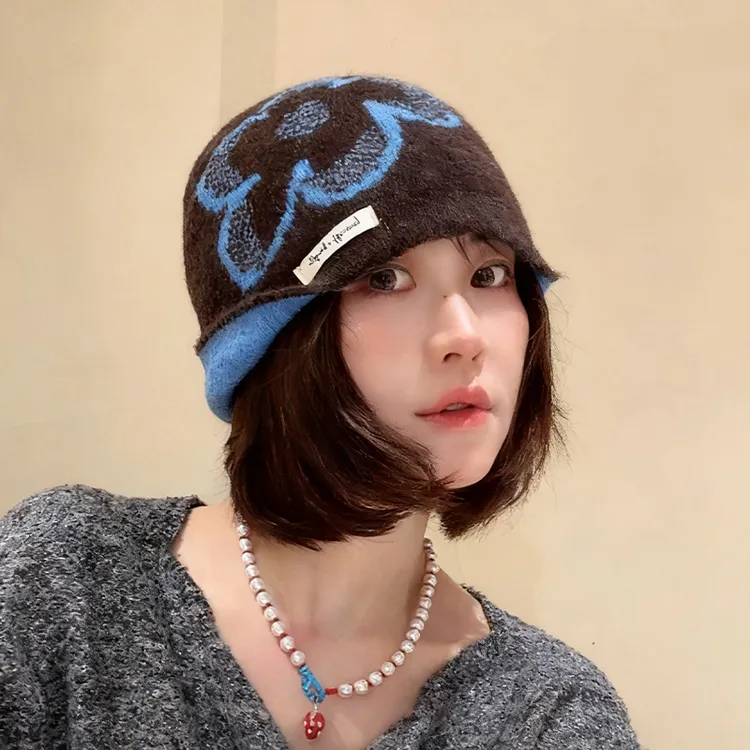 韩系ins提花时尚针织帽子女秋冬季百搭保暖护耳包头帽显脸小冷帽