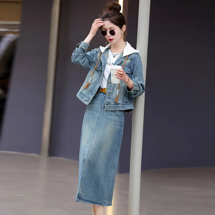 2025年新款秋装直筒型百搭女短外套短款气质显瘦秋装套裙