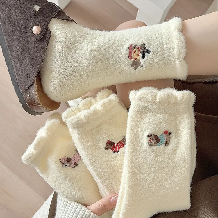 冬季袜子女可爱卡通加绒加厚保暖日系冬天家居白色地板睡眠袜yw