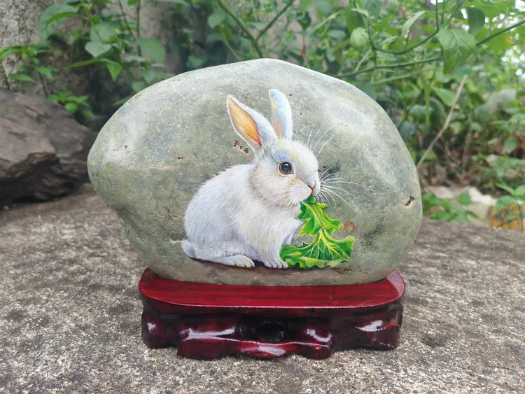 纯手绘石头画《兔子》纯手工摆件家居客厅装饰品创意桌摆