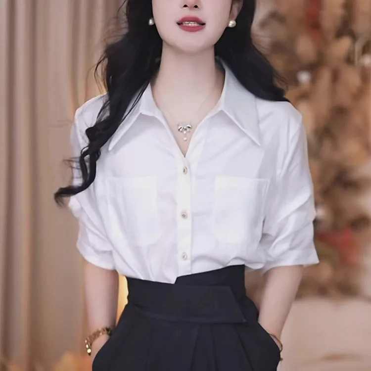 翻领白色衬衫女2025夏季宽松显瘦时尚减龄职业高级感中袖气质上衣