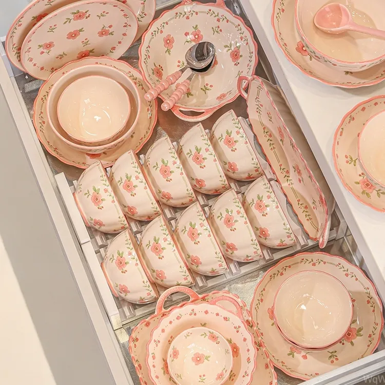 粉色碎花碗碟套装家用高颜值饭碗盘组合碗盘碗具乔迁新居餐具全套