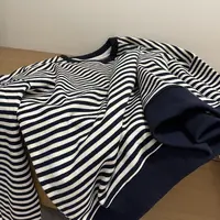 大牙女装- 002 韩系慵懒风条纹卫衣
