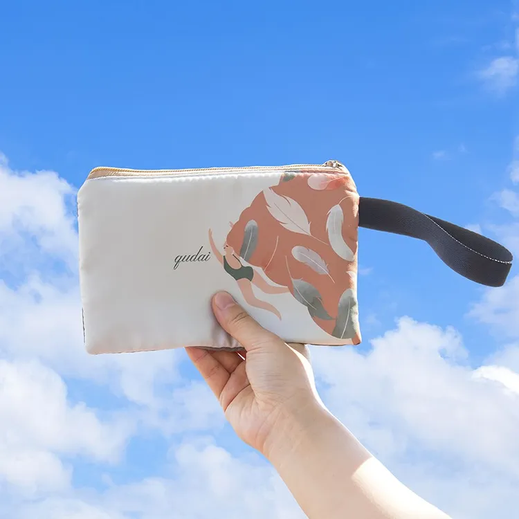 2025新款装手机零钱钥匙迷你小包包夏天遛弯手拿学生可爱手机布袋