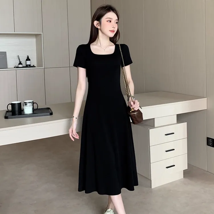 赫本风连衣裙女时尚遮肉中长裙2025夏季新款极简风显瘦百搭小黑裙