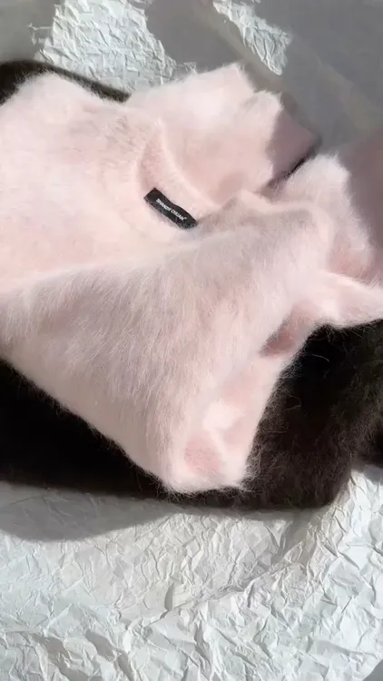 奶呼呼减龄粉色水貂绒软糯毛衣女秋冬季新款慵懒风高级感针织上衣