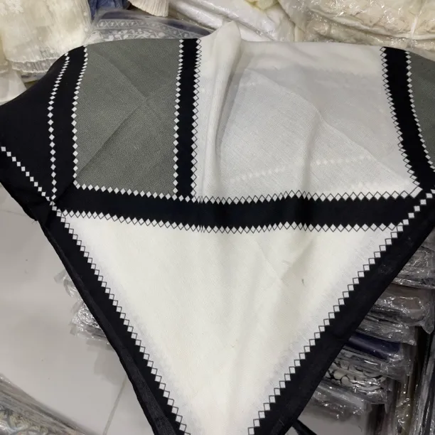 百搭款带磁铁吸口方巾几何防风棉麻丝巾复古时尚方巾（没有运费险）