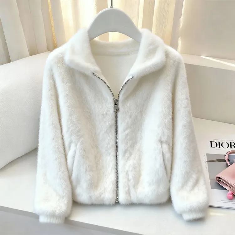 冬季新款毛绒短外套女气质轻熟风上衣今年流行爆款设计感外搭上衣