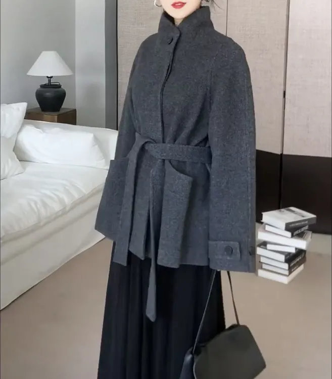 2025新品花灰色全羊毛双面呢大衣立领弧形袖单排扣廓形气质外套女