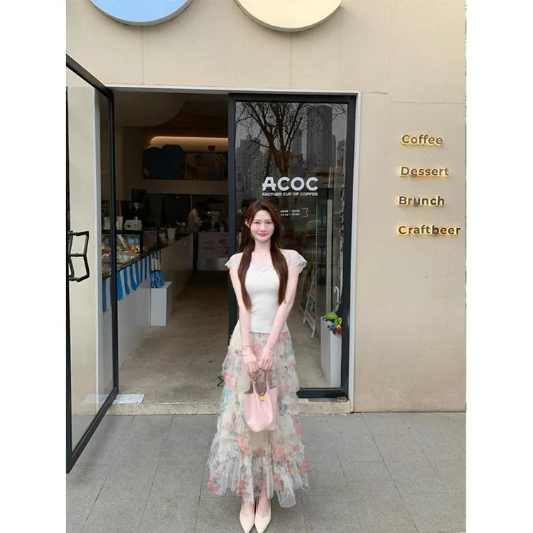 温柔甜美风两件套女设计感碎花半身网纱裙搭配修身显瘦减龄感上衣