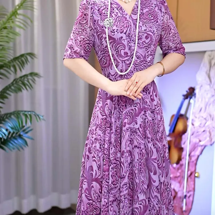 香衣丽华28D-367夏季新款五分袖交叉V领数码印花大摆过膝连衣裙