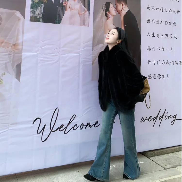 【港风街头】气质高级感黑色短款外套气质保暖复古蓝色牛仔裤套装