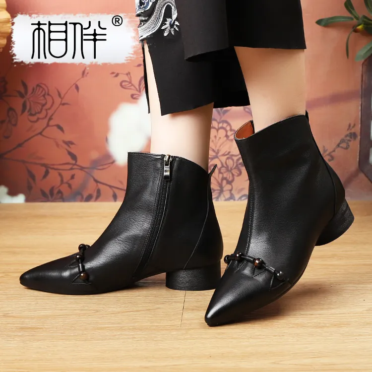 相伴手工真皮秋冬季短靴女串珠中跟复古短筒民族风女士靴子53271