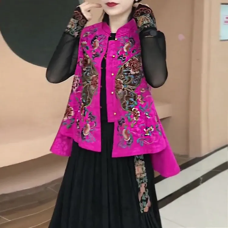 2025年秋季新款新中式重工刺绣马甲修身显瘦民族风立领马夹坎肩女