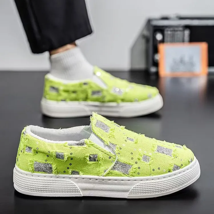 秋冬新款高帮纯色运动风休闲板鞋潮流平跟时尚轻便耐磨男士潮鞋