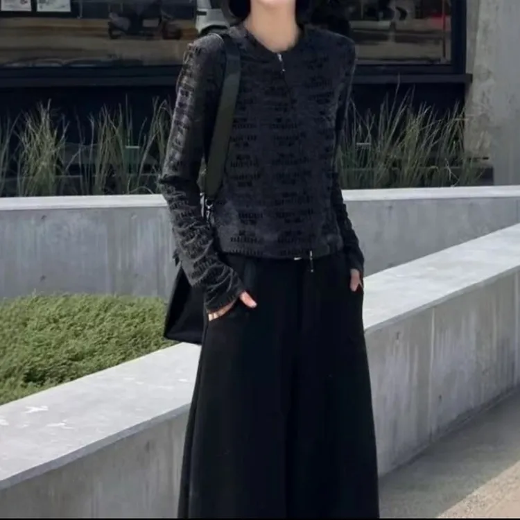 新款时尚字母印花长袖拉链开衫小外套显瘦休闲裤子女装