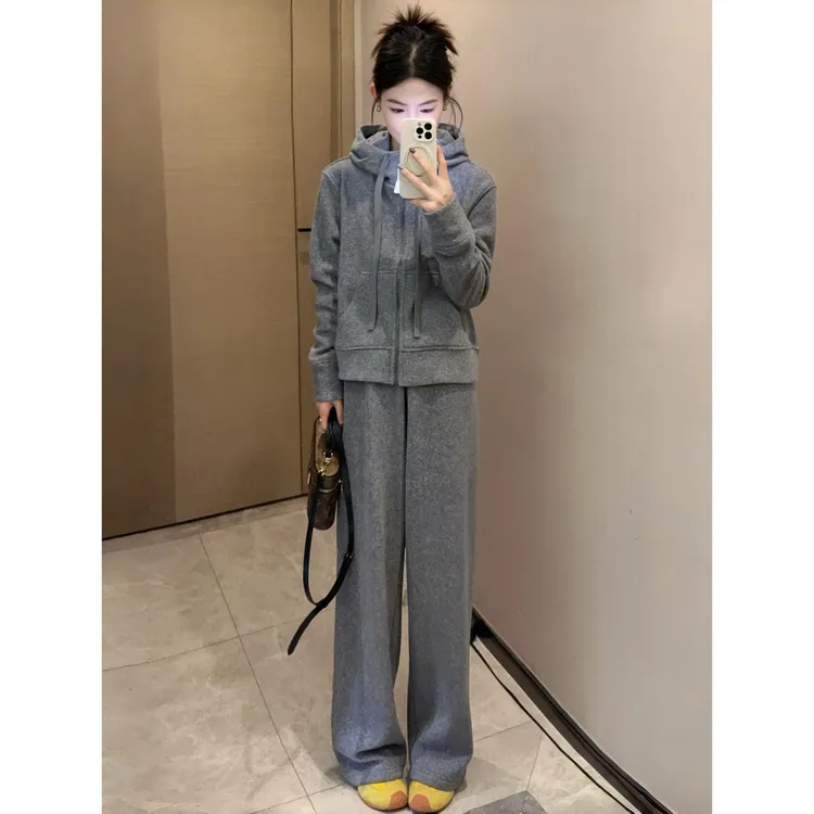 杨二迪专属雪花灰套装加绒显瘦宽松秋冬慵懒风巨好看冬装韩系套装