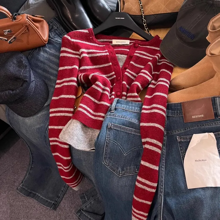  【羊毛版】2025冬季新款复古条纹V领针织开衫显瘦气质假两件