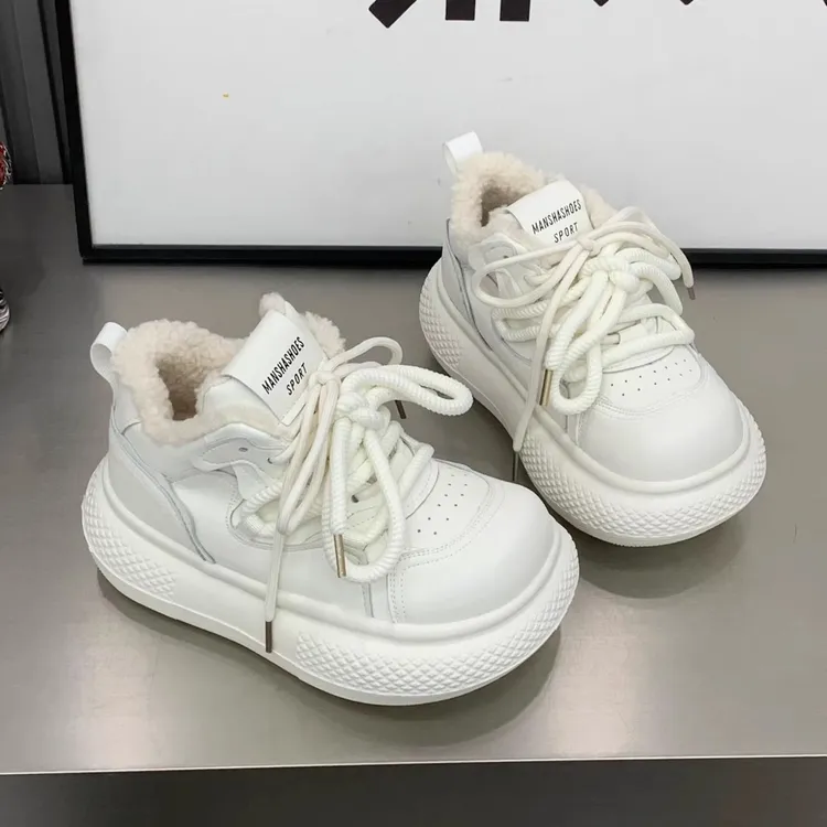 巨好看大头小胖丁加绒老爹鞋女增高小众今年爆款保暖松糕棉板鞋潮