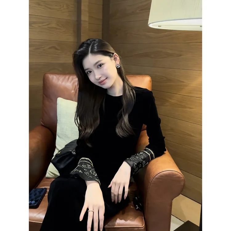 Meiying-“金穗涟漪”丝绒微喇袖修身T恤YA5QT027