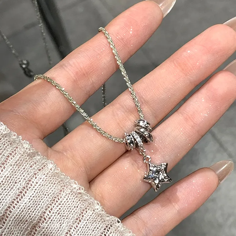 合金项链 闪锆星星吊坠项链女高级感轻奢小众锁骨链气质百搭配饰