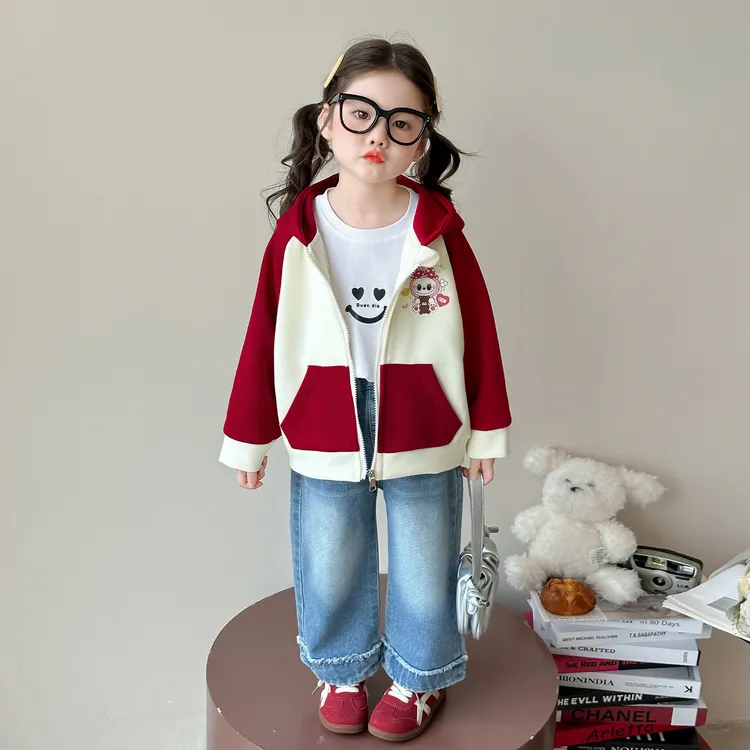 拉布布女童外套秋季连帽2025新款儿童小女孩春秋装可爱卡通风衣服