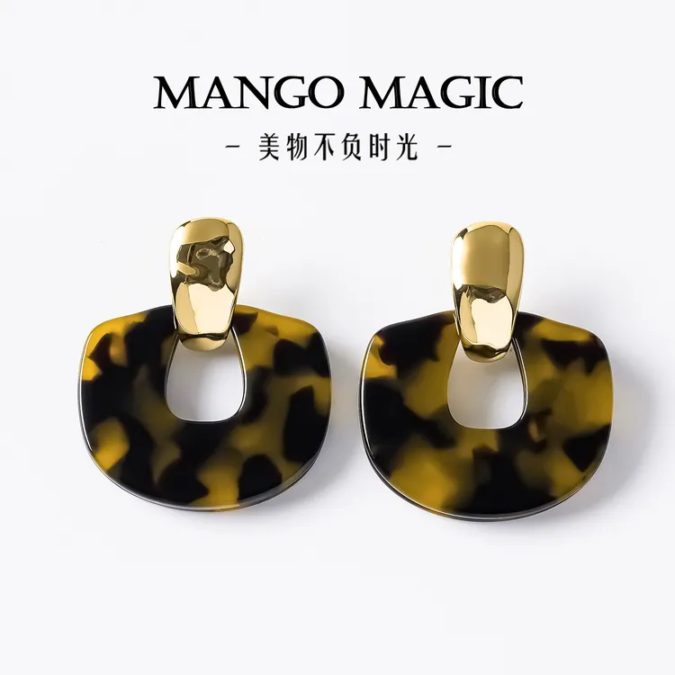 mango magic 铜合金耳饰 ins时尚轻奢复古小众豹纹扇形耳钉 10185商品图