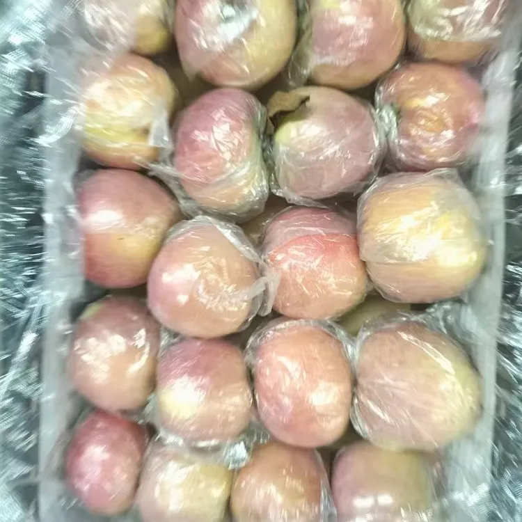 临猗坡上头茬新鲜红富士丑苹果冰糖心脆甜可口现摘现发箱装包邮
