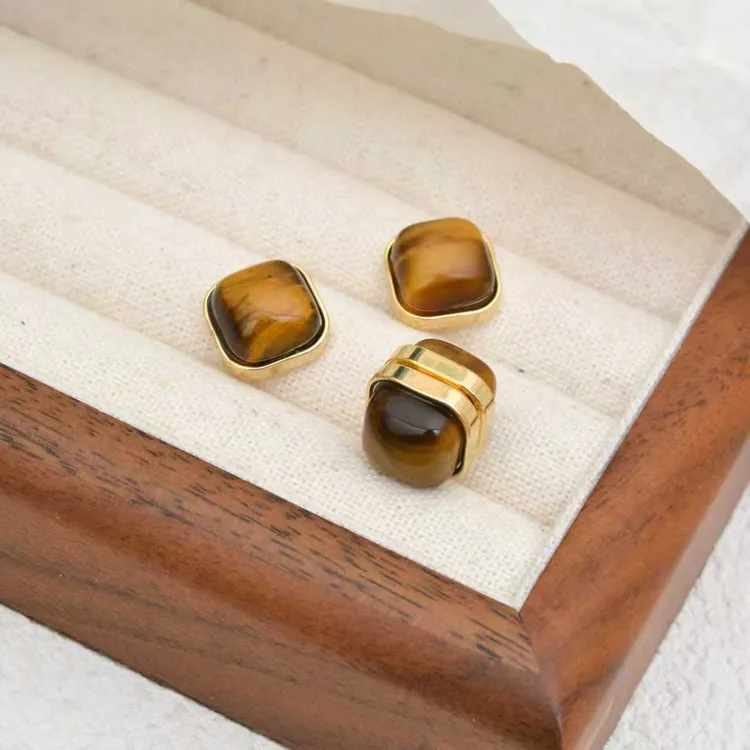 铜合金耳饰 美拉德色无耳洞耳钉双面磁力吸铁石虎眼石方形耳夹女