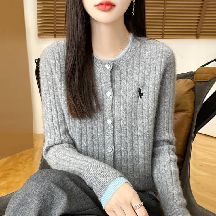 气质百搭~秋季新款百搭刺短款绣100羊毛针织圆领假两件针织开衫