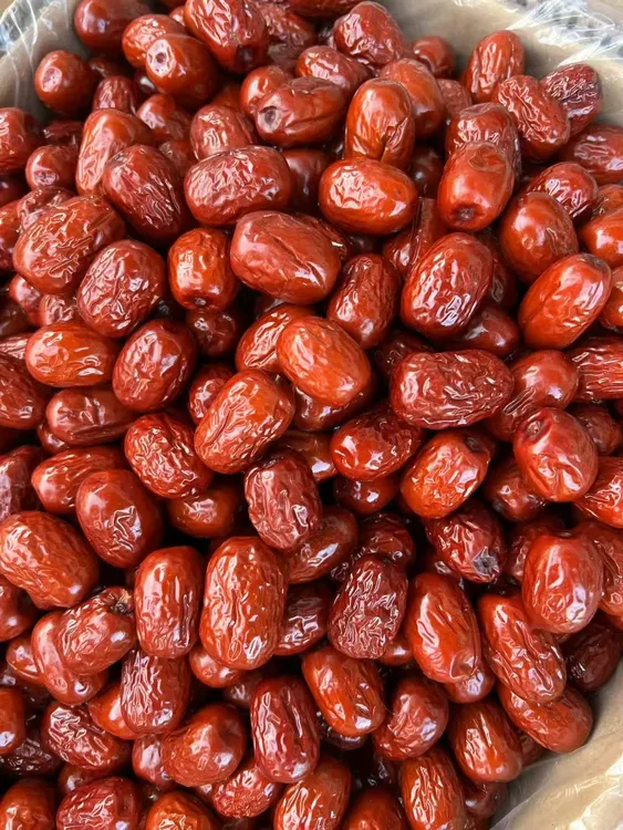 新疆红枣皮薄核小果肉糯可煲汤煮粥当零食