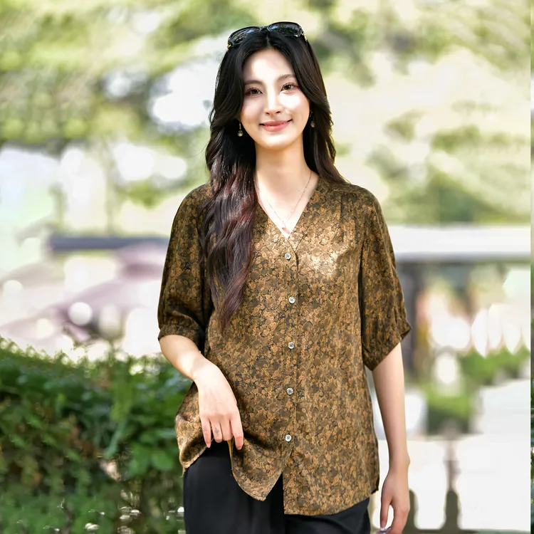 2025夏季新款棉绸开衫V领女宽松显瘦外搭人造棉时尚外穿衬衫上衣