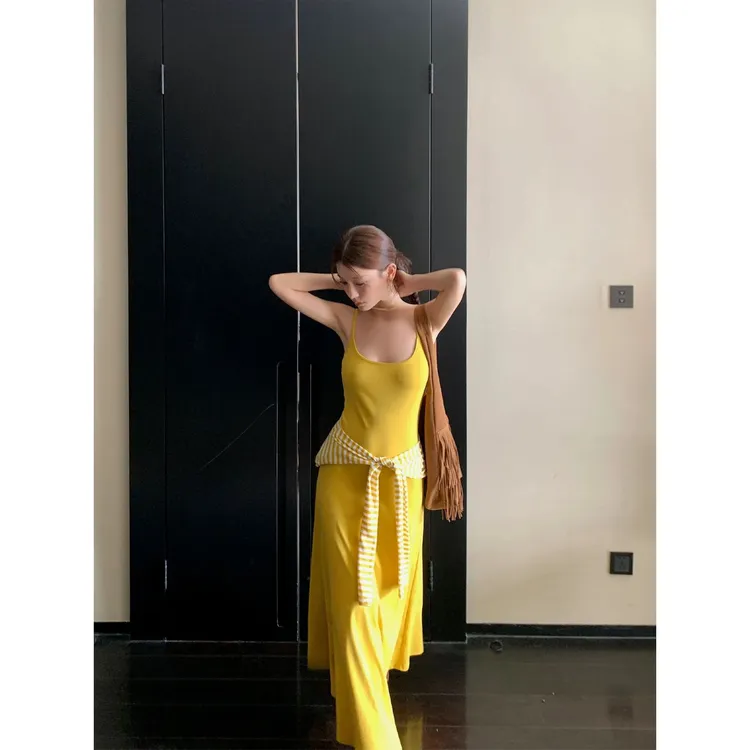 黄色修身吊带连衣裙条纹长袖披肩外搭Q 9198#