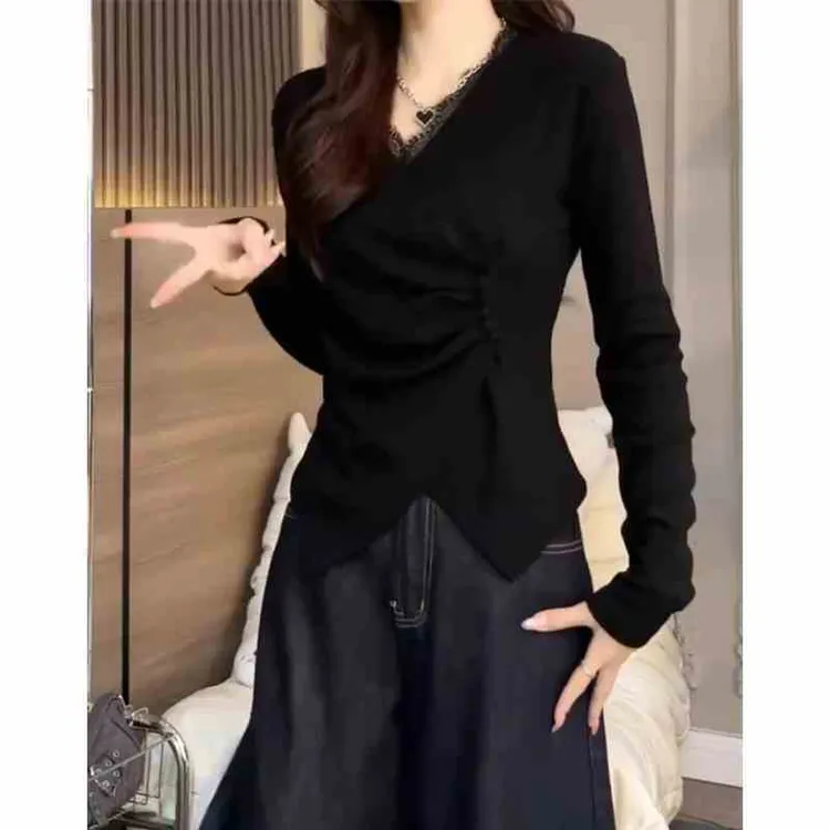 大码蕾丝v领软糯打底衫女2025春秋新款胖mm内搭洋气开叉时尚上衣