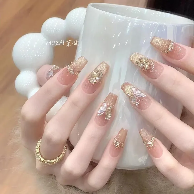 红薯爆款富贵千金系列金棕蝴蝶碎钻仙气精品显白纯手工穿戴甲