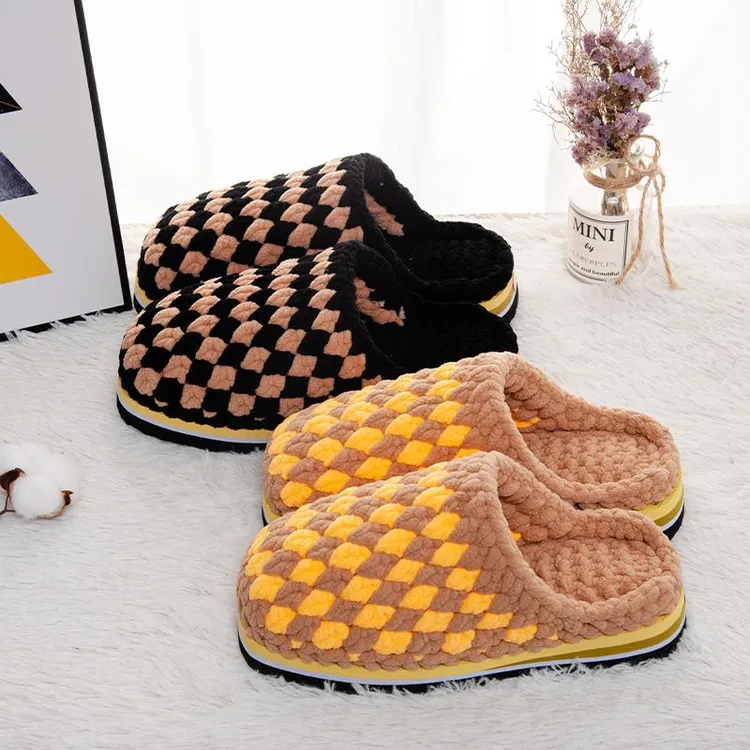 冬季纯手工毛线2025拖鞋情侣款男女保暖防滑编织钩拖鞋居家毛绒拖
