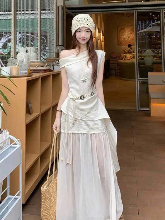 夏日绝美清冷松弛感穿搭度假风休闲慵懒风杏色独特漂亮小套装裙女