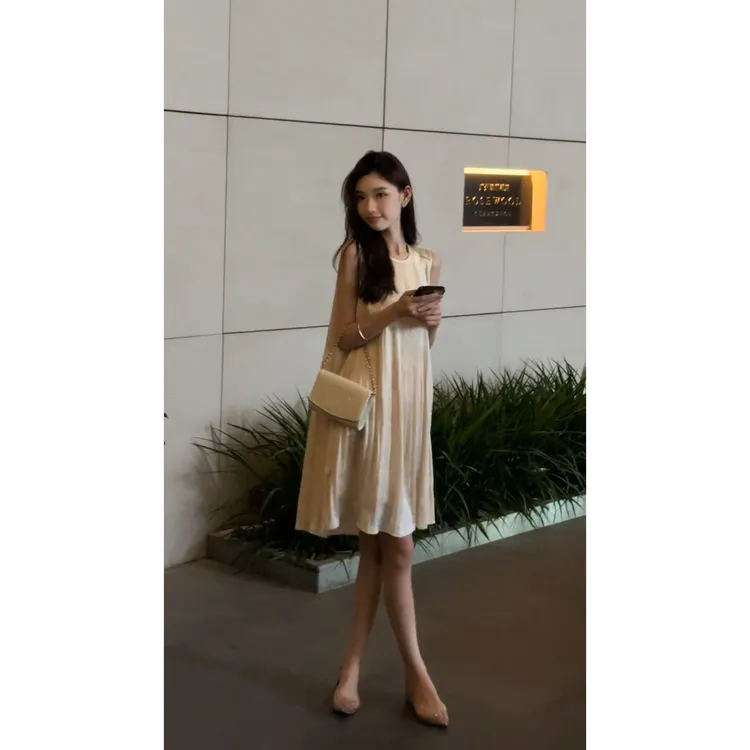 MARIE.COCO小香风背心连衣裙女韩系温柔时尚纯色小众复古无袖短裙