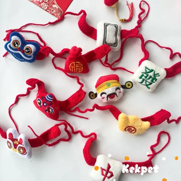 新年蛇年宠物猫咪红色项圈毛绒财袋元宝围巾围脖麻将发财拍照装饰