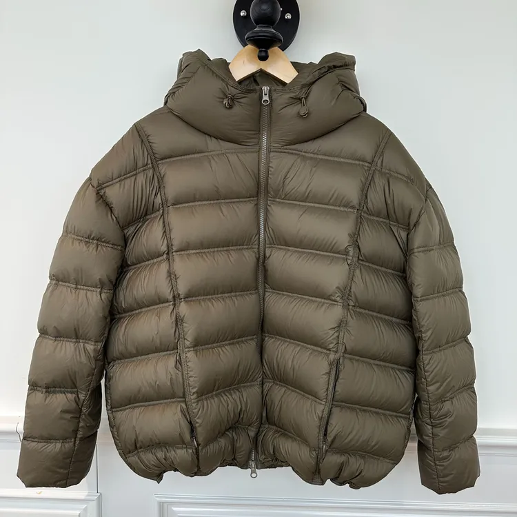 【青岚】泡芙排骨连帽羽绒服气质时尚休闲厚款保暖外套女