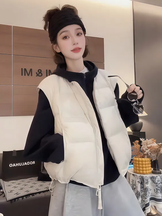 百搭时尚羽绒服马甲女秋冬季新款休闲上衣韩版宽松白鸭绒背心外套