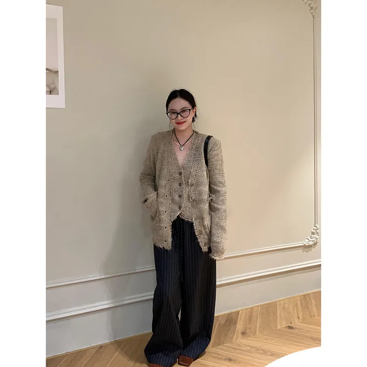 2025秋季轻熟风修身显瘦针织开衫内搭马甲背心高腰垂感休闲阔腿裤