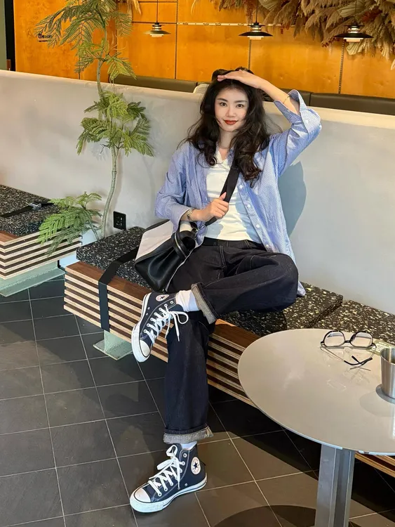 2025早春新款韩系简约气质条纹衬衫长袖百搭直筒显瘦阔腿裤套装