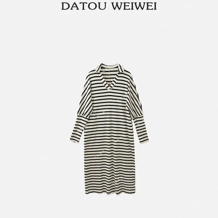 【DTWW大头韦韦】慵懒风条纹针织polo设计感连衣裙252126
