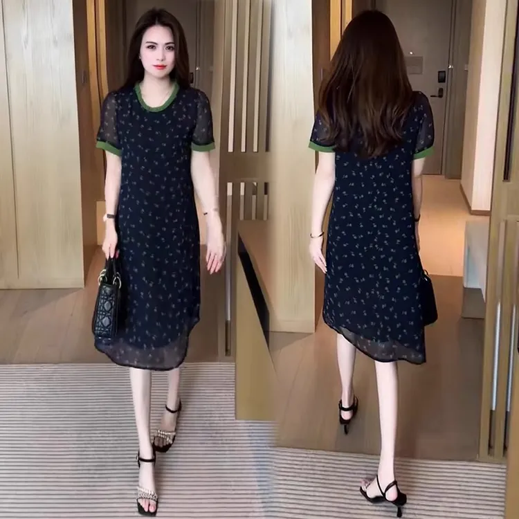 夏天连衣裙女2025新款小个子气质减龄波点显瘦遮肉中长款碎花裙子