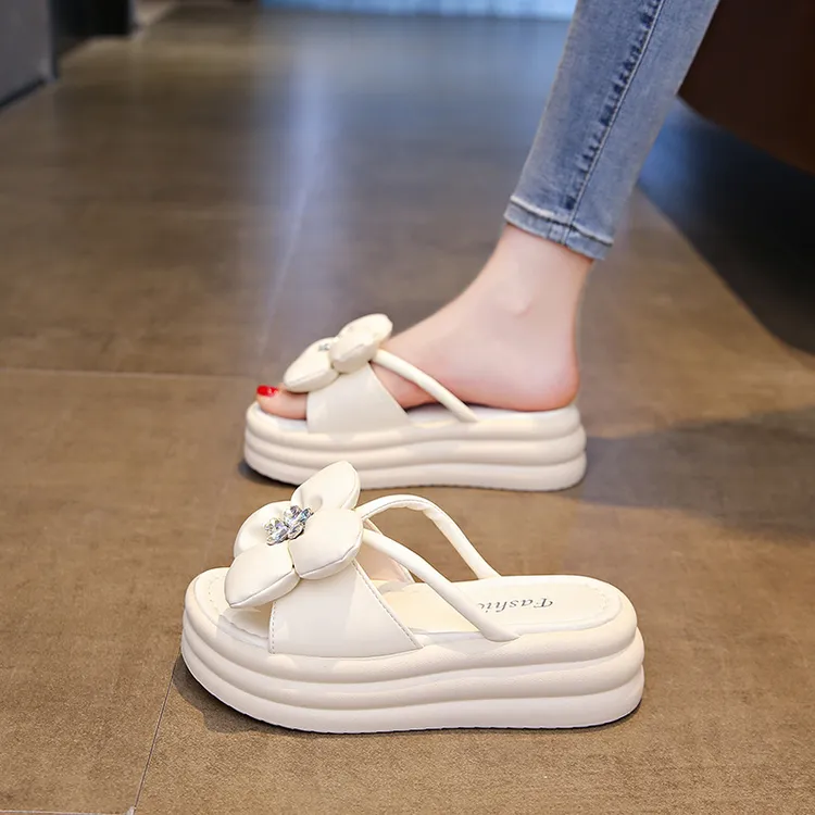 松糕厚底仙女风花朵增高跟拖鞋女夏季外穿2025新款防滑沙滩凉拖鞋