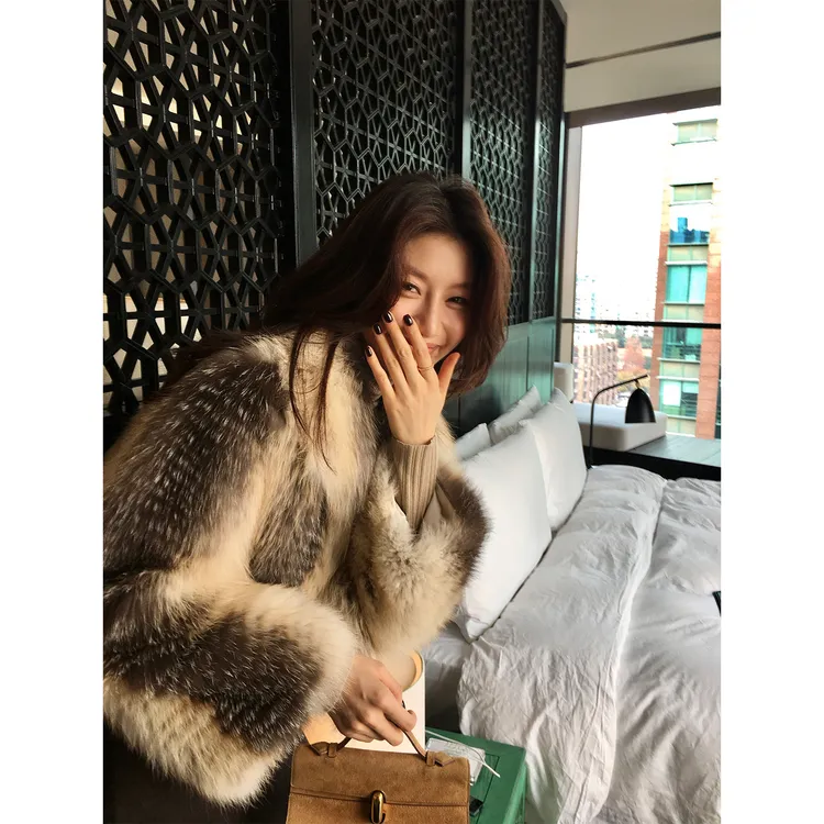 【ALONESAVOR】龍喜儿 100银蓝狐毛皮草大翻领外套V330